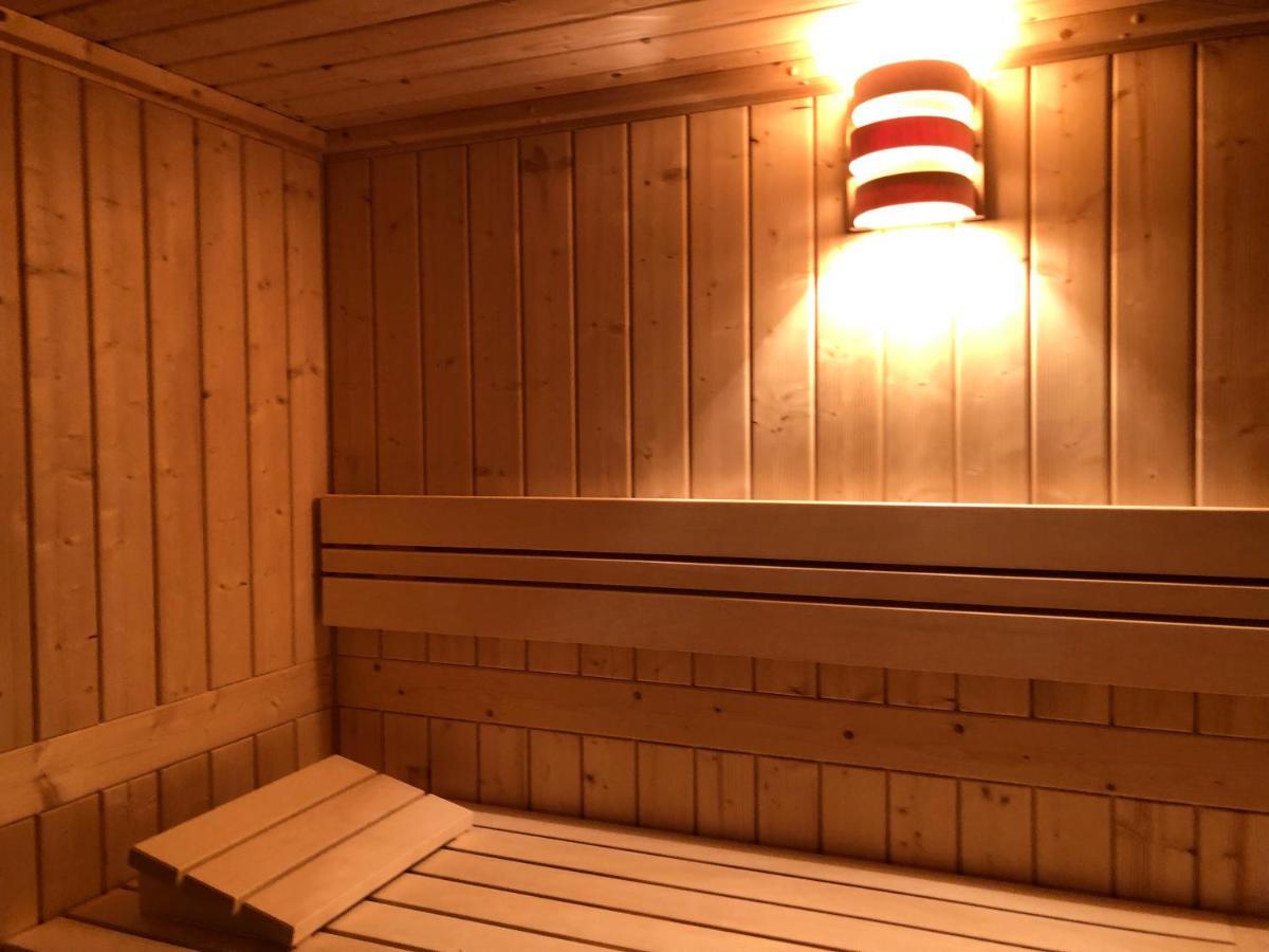 Grosszuegiges Reetdachhaus An Der Nordsee Langenhorn Eksteriør bilde